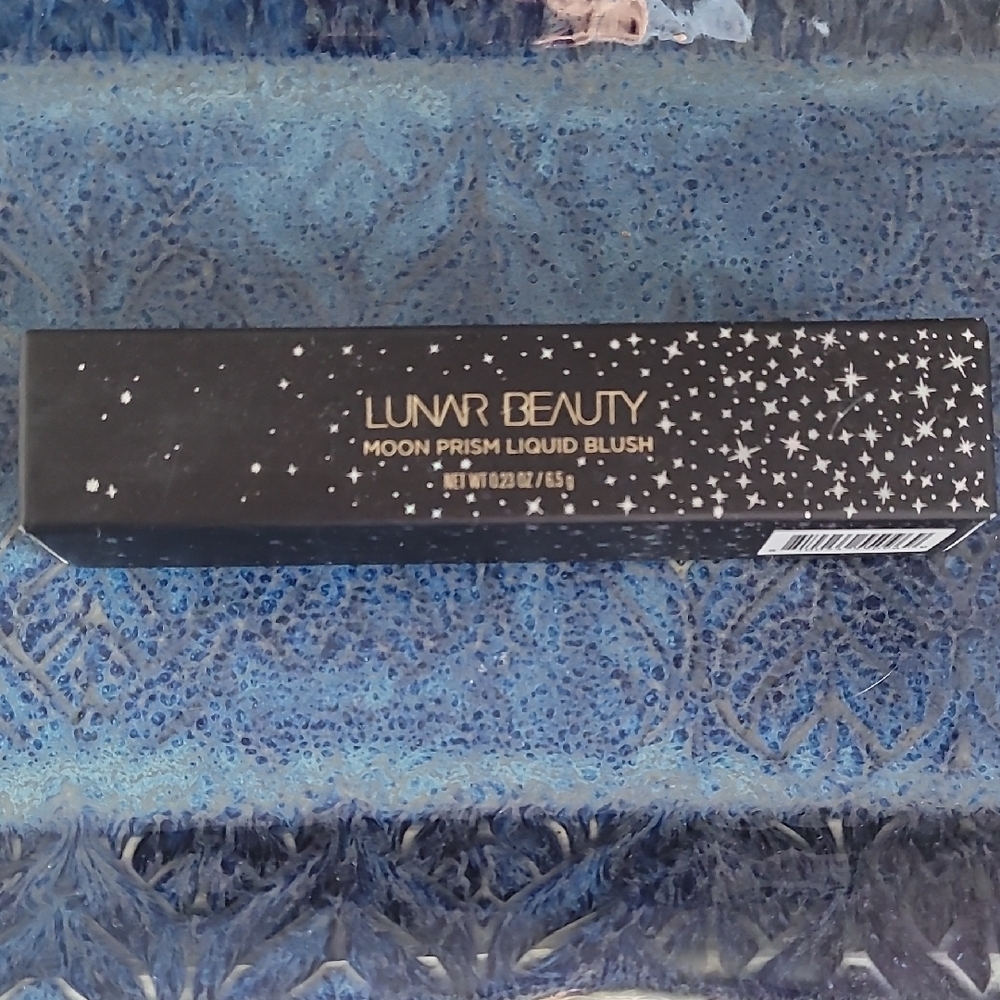 Black Sparkle Blush Makeup